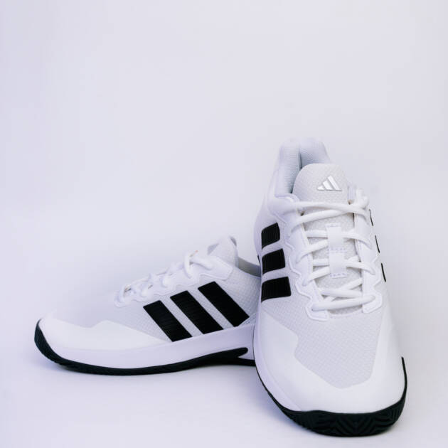 CHIQUITA ADIDAS GAMECOURT 2 SIZE 8.5