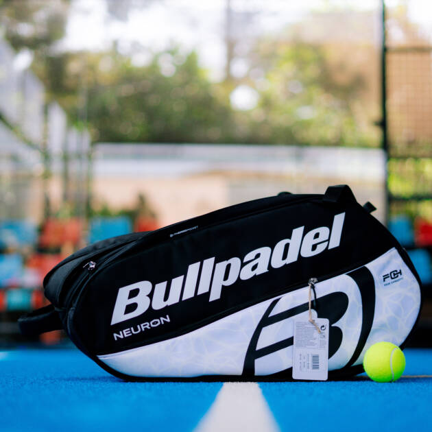 BULLPADEL NEURON BAG BLACK/WHITE UNICA 471633